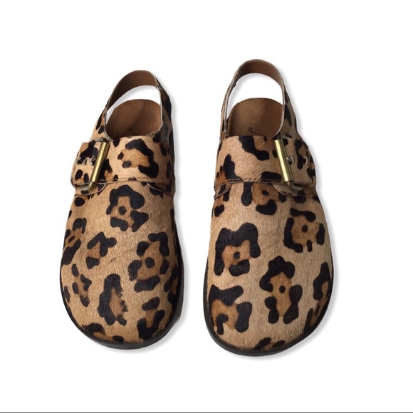 Free People Shoes - Free People Printed Seattle Sling Back Flat.